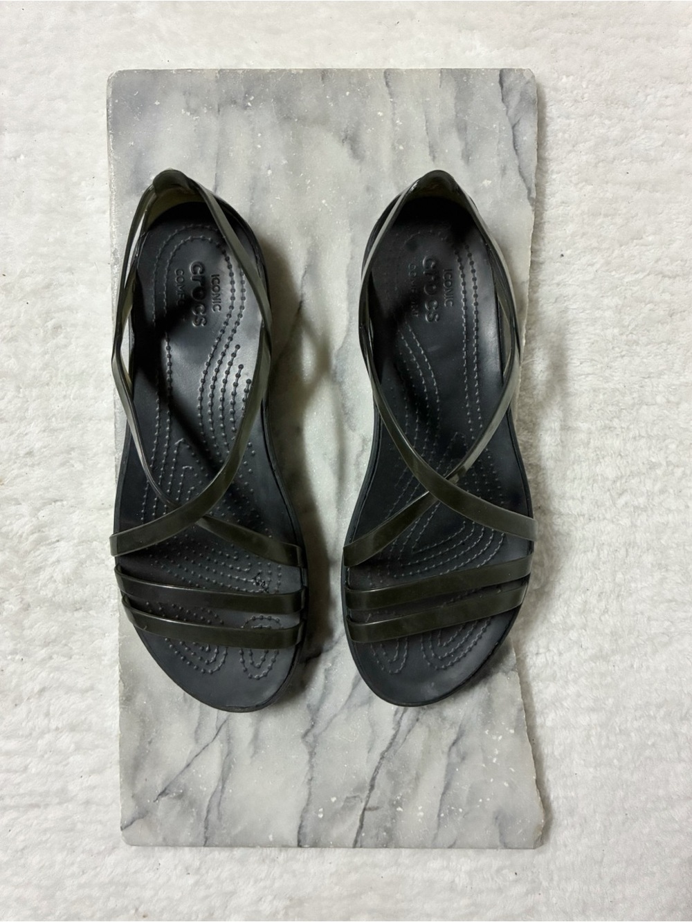 CROCS Isabella Strappy Sandals Size 7 Womens Shoes Black